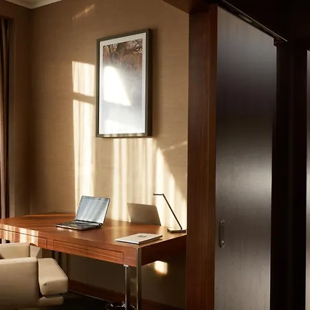 Hotell Renaissance 5*