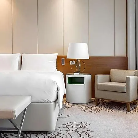Renaissance 5* Minsk