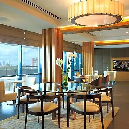 Renaissance 호텔 5*
