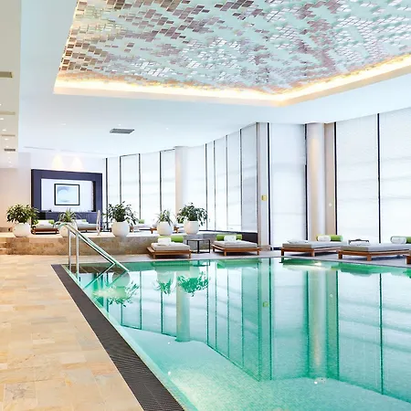Renaissance Szálloda 5*