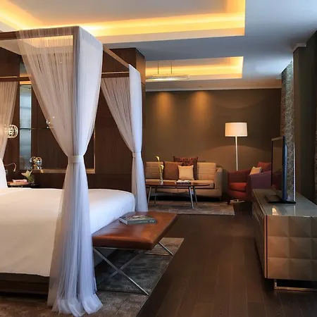 Готель Renaissance 5*
