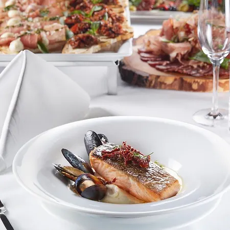 Hotel Renaissance Minsk