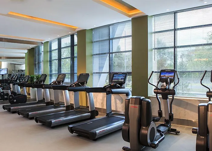 Renaissance Hotel 5*