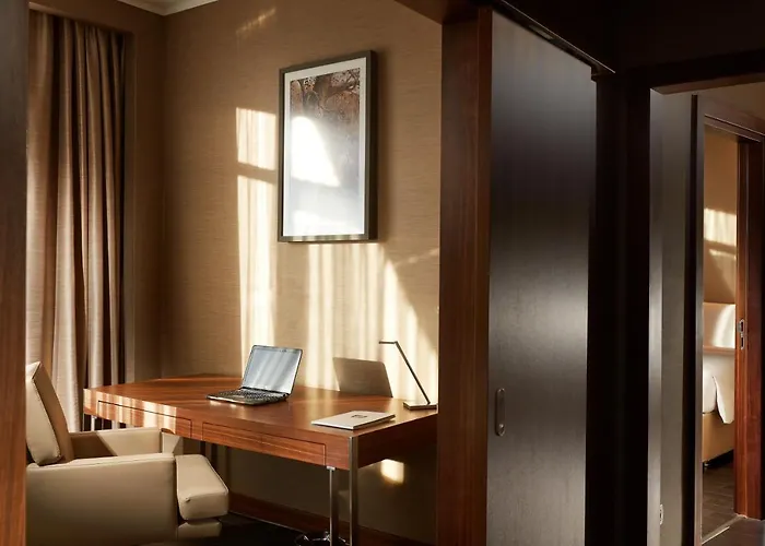 Hotel Renaissance 5*