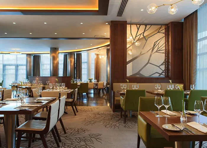 Renaissance Hotel 5*