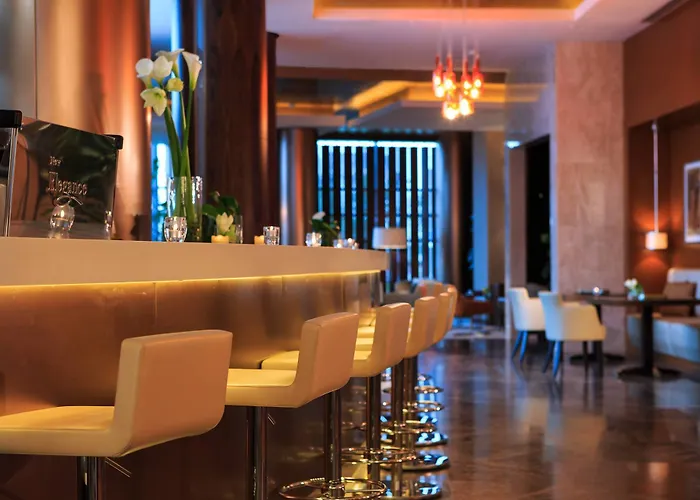 Renaissance 5* Минск